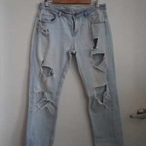 Zara destroyed jeans, boyfriend style